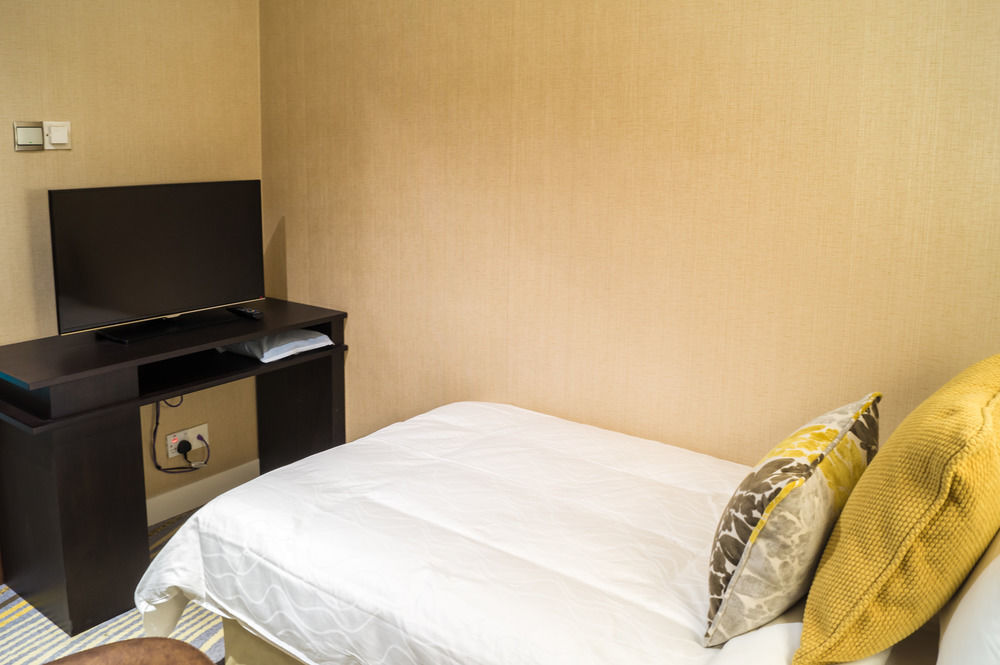 Ambassador Transit Hotel - Terminal 2 Сингапур Екстериор снимка