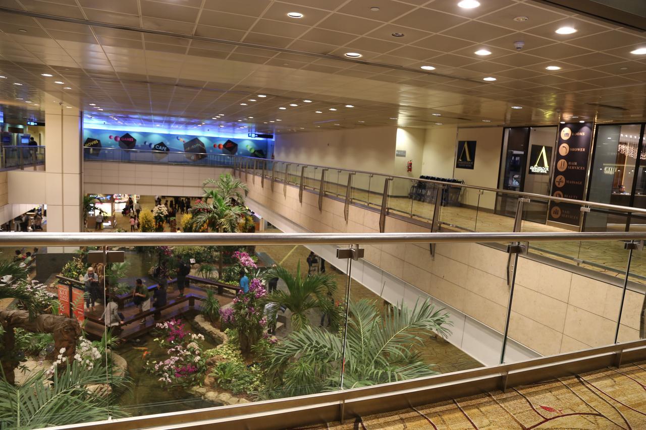 Ambassador Transit Hotel - Terminal 2 Сингапур Екстериор снимка