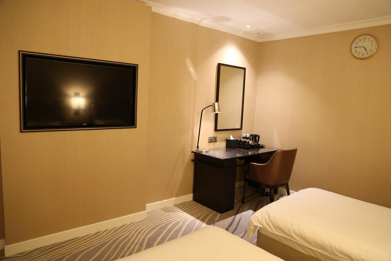 Ambassador Transit Hotel - Terminal 2 Сингапур Екстериор снимка